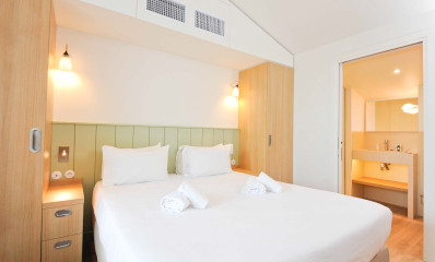 Chambre spacieuse hôtel Île de Ré